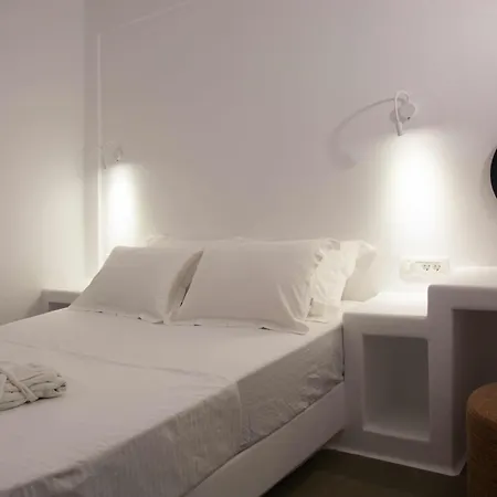 Amphitrite Santorini 3* Вотон